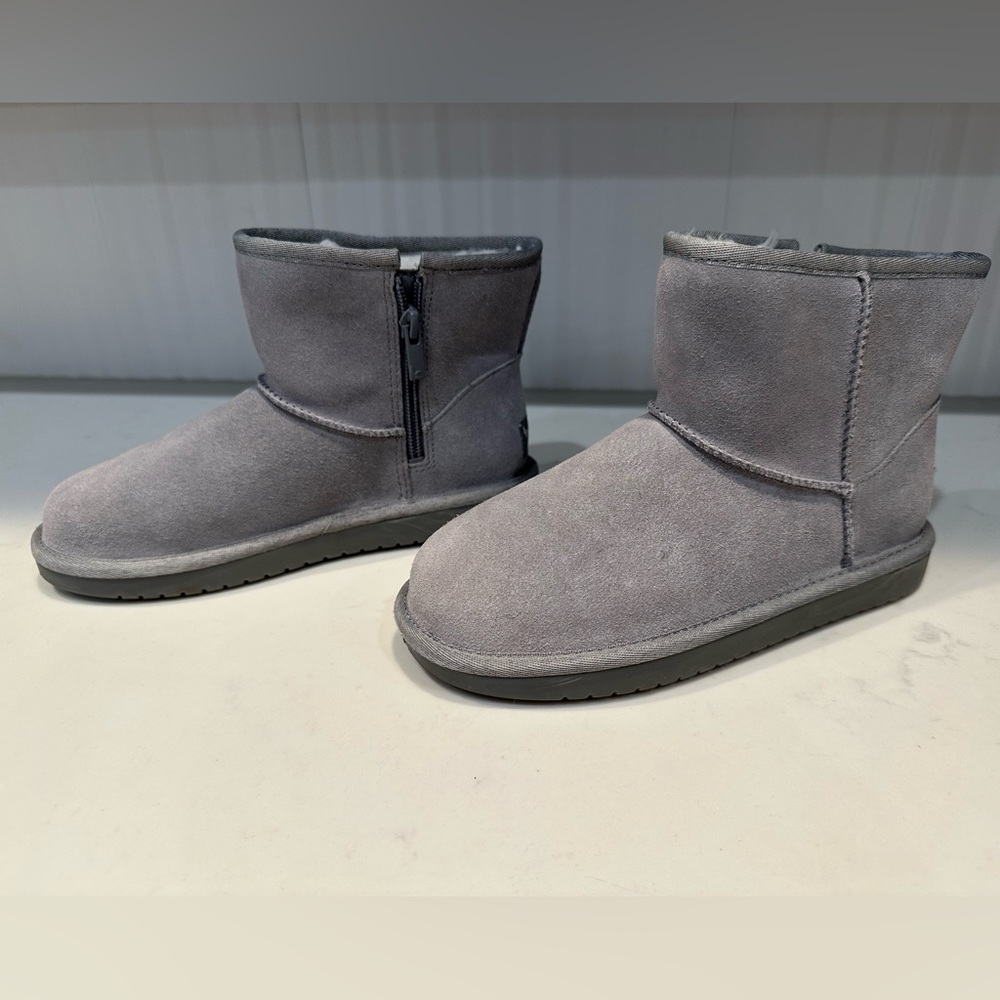 Koolaburra by Ugg- koola mini - big kid 2 - light grey uggs